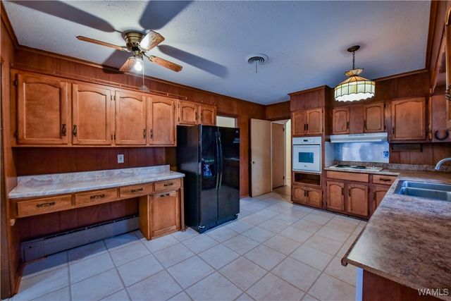 239 2nd Ave NW, Fayette, AL 35555