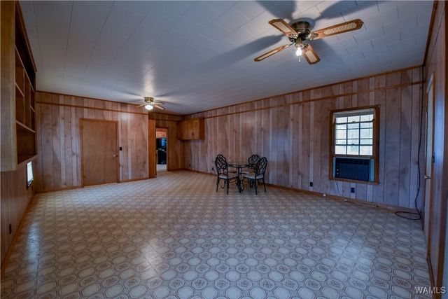 239 2nd Ave NW, Fayette, AL 35555