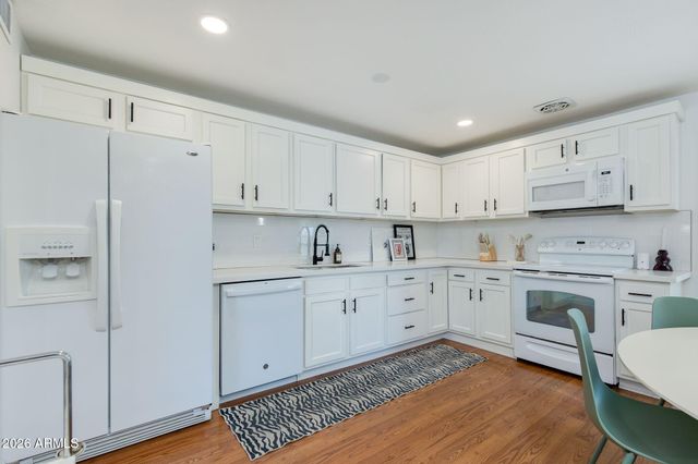 3625 E JANICE Way, Phoenix, AZ 85032