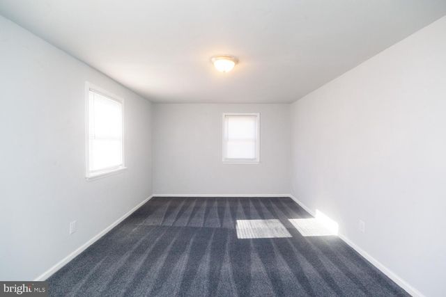 217 W MAPLE AVE, Lindenwold, NJ 08021