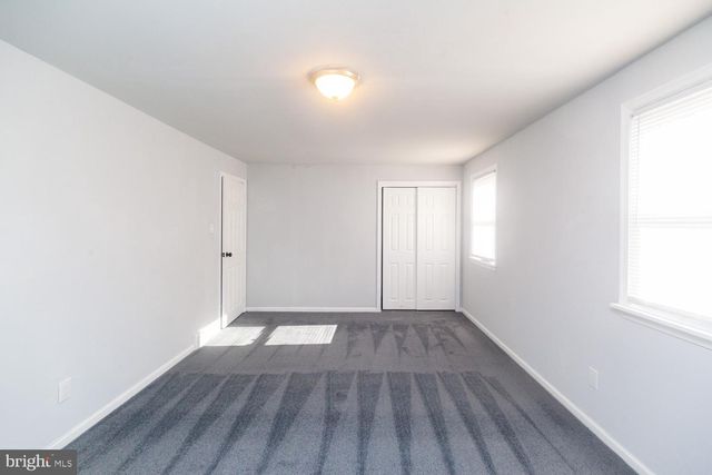 217 W MAPLE AVE, Lindenwold, NJ 08021