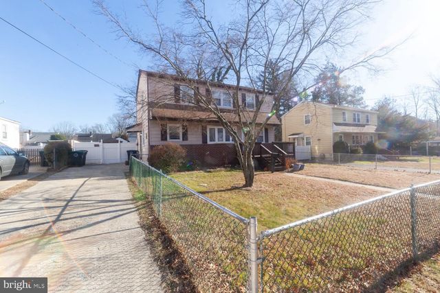 217 W MAPLE AVE, Lindenwold, NJ 08021