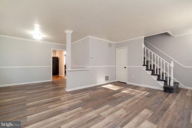 217 W MAPLE AVE, Lindenwold, NJ 08021