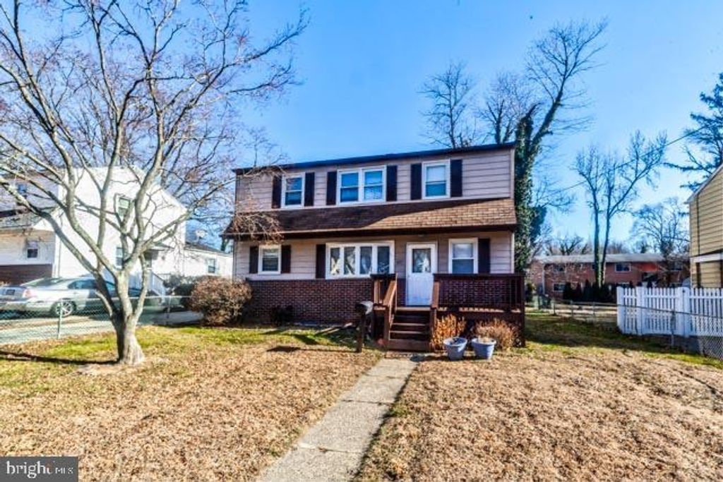 217 W MAPLE AVE, Lindenwold, NJ 08021