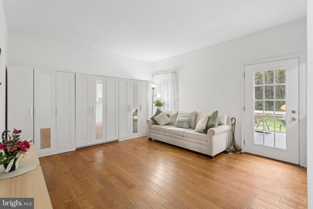 6 HARVARD CIR, Princeton, NJ 08540