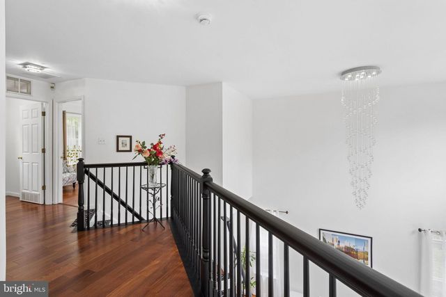 6 HARVARD CIR, Princeton, NJ 08540