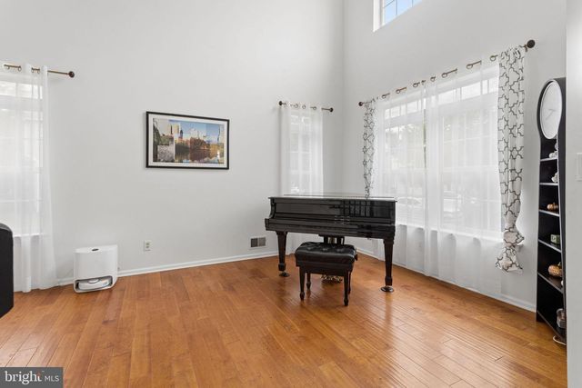 6 HARVARD CIR, Princeton, NJ 08540