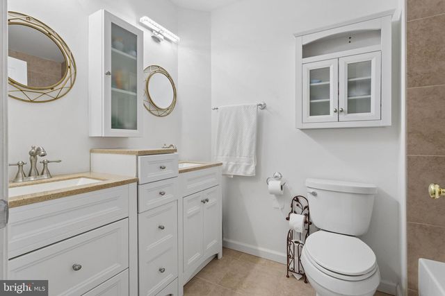 6 HARVARD CIR, Princeton, NJ 08540