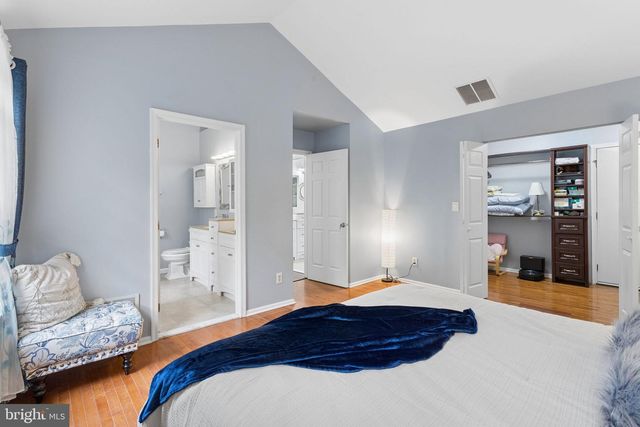 6 HARVARD CIR, Princeton, NJ 08540