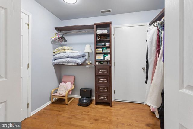 6 HARVARD CIR, Princeton, NJ 08540