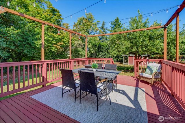 1913 Wilson Ave Avenue, Enumclaw, WA 98022