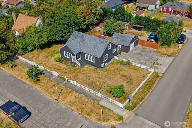 1913 Wilson Ave Avenue, Enumclaw, WA 98022
