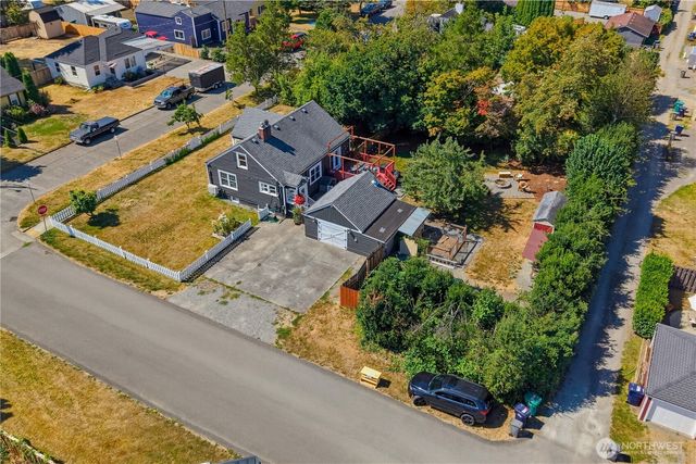 1913 Wilson Ave Avenue, Enumclaw, WA 98022