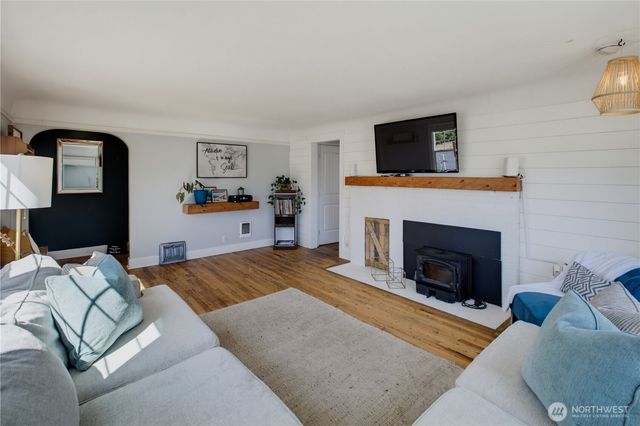 1913 Wilson Ave Avenue, Enumclaw, WA 98022