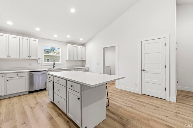 1816 Maplehurst Avenue, Mishawaka, IN 46545