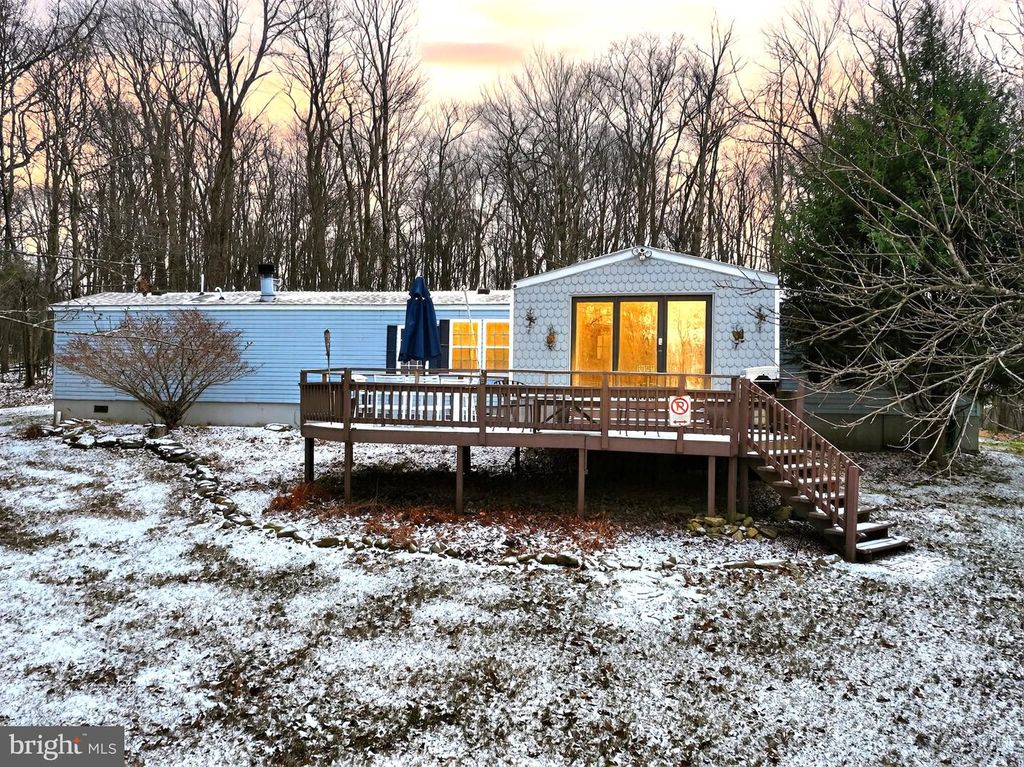 Image 1 of property listing at 249 STATELINE DR, Grantsville, MD 21536