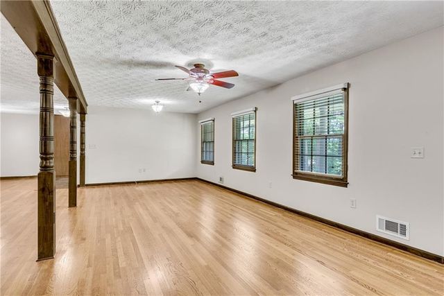 75 Wildwood Way, Dallas, GA 30157