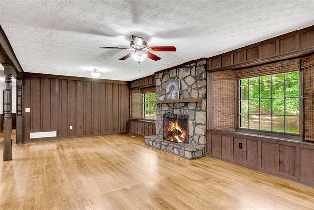 75 Wildwood Way, Dallas, GA 30157