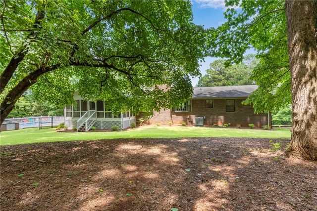 75 Wildwood Way, Dallas, GA 30157