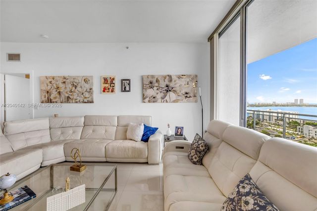 7901 Hispanola Ave 2006, North Bay Village, FL 33141