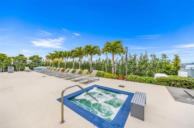 7901 Hispanola Ave 2006, North Bay Village, FL 33141