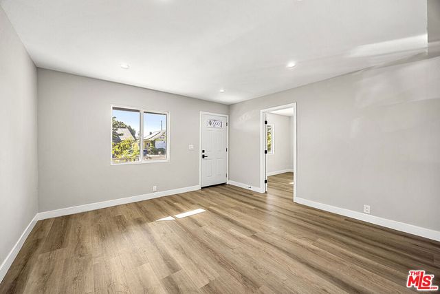 337 E 60th Street, Los Angeles, CA 90003