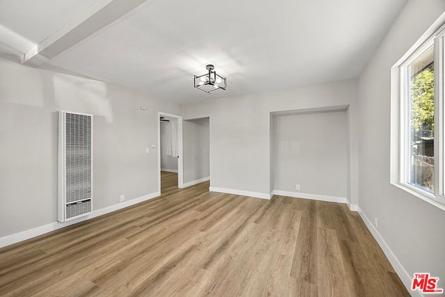 337 E 60th Street, Los Angeles, CA 90003