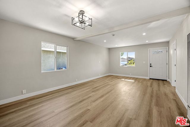 337 E 60th Street, Los Angeles, CA 90003