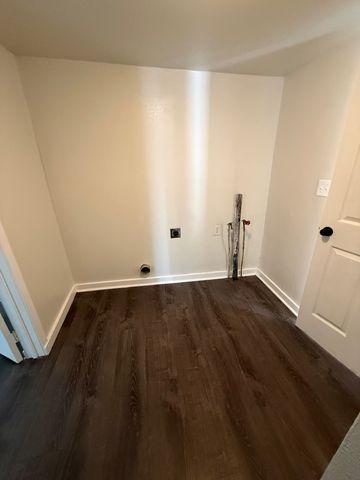 813 S Smith Street, Ennis, TX 75119