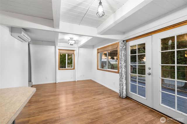 1117 Halsey Drive, Coupeville, WA 98239
