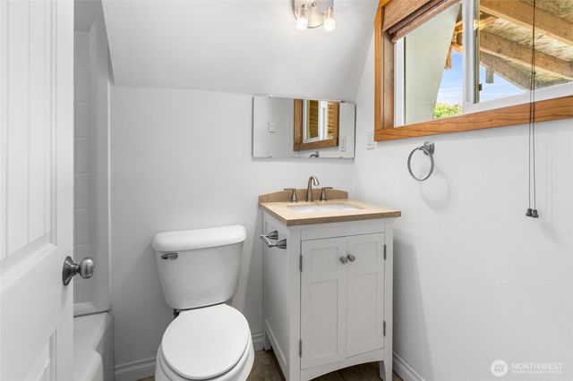 1117 Halsey Drive, Coupeville, WA 98239