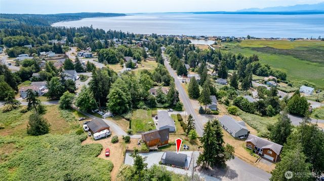 1117 Halsey Drive, Coupeville, WA 98239