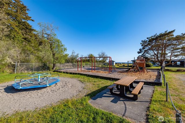 1117 Halsey Drive, Coupeville, WA 98239