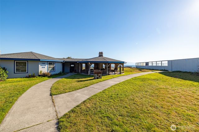 1117 Halsey Drive, Coupeville, WA 98239