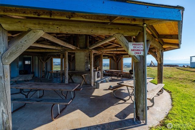1117 Halsey Drive, Coupeville, WA 98239