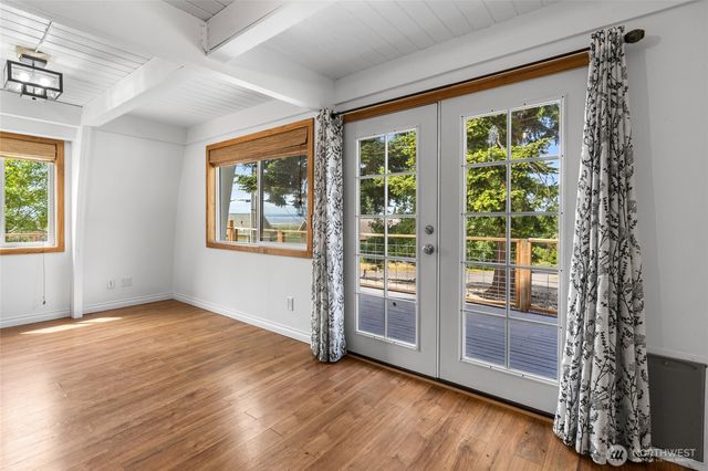 1117 Halsey Drive, Coupeville, WA 98239