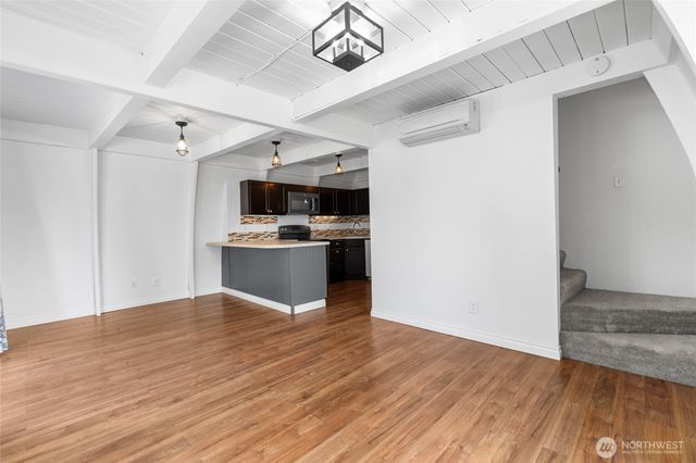 1117 Halsey Drive, Coupeville, WA 98239