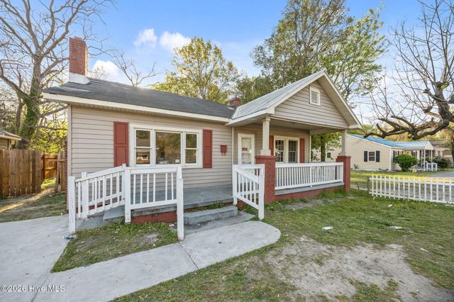 1705 S Pitt Street, Greenville, NC 27834