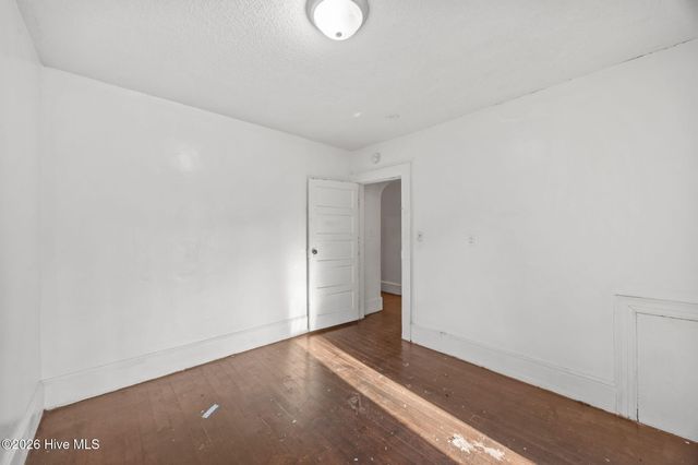 1705 S Pitt Street, Greenville, NC 27834