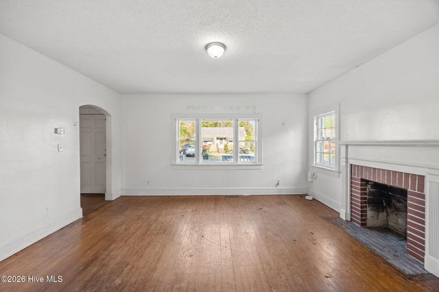 1705 S Pitt Street, Greenville, NC 27834