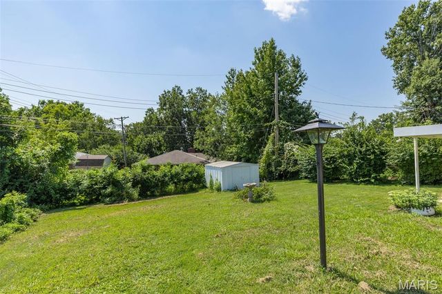 9108 Brownridge Drive, St Louis, MO 63114