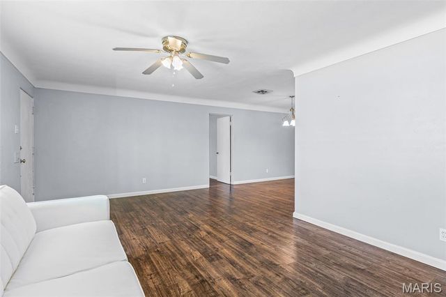 9108 Brownridge Drive, St Louis, MO 63114
