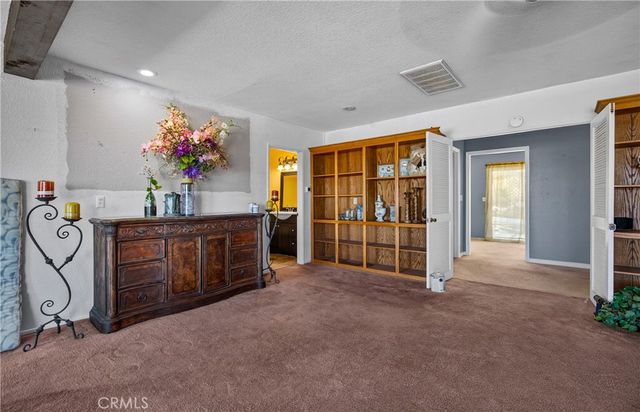 8929 Central Road, Apple Valley, CA 92308