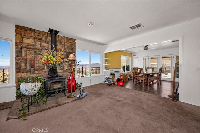 8929 Central Road, Apple Valley, CA 92308
