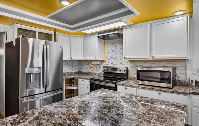 8929 Central Road, Apple Valley, CA 92308