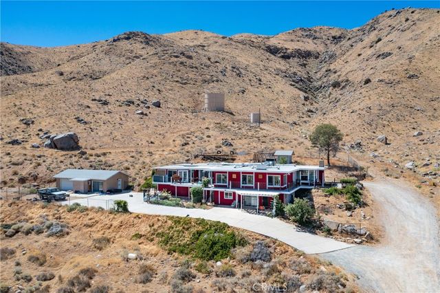 8929 Central Road, Apple Valley, CA 92308