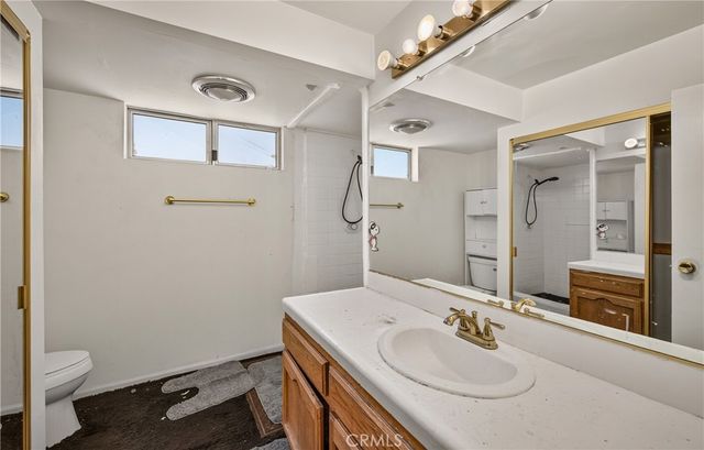 8929 Central Road, Apple Valley, CA 92308