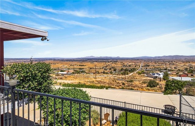 8929 Central Road, Apple Valley, CA 92308
