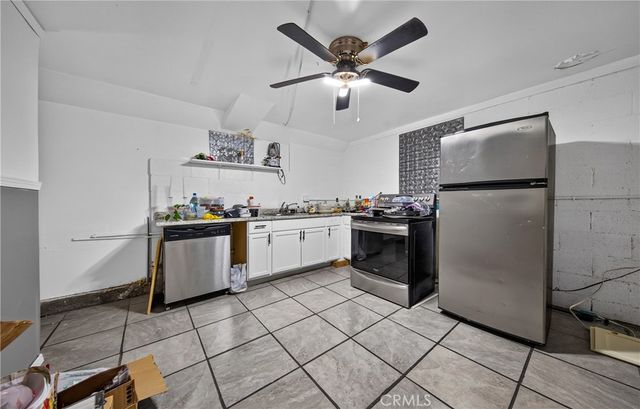 8929 Central Road, Apple Valley, CA 92308