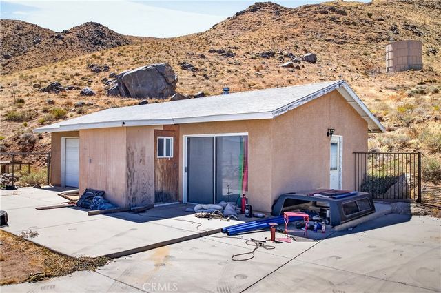 8929 Central Road, Apple Valley, CA 92308